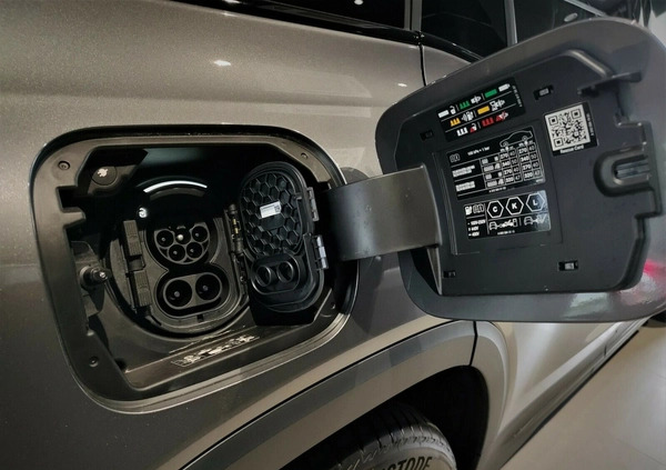 Mercedes-Benz EQB cena 289999 przebieg: 3582, rok produkcji 2023 z Ryn małe 352